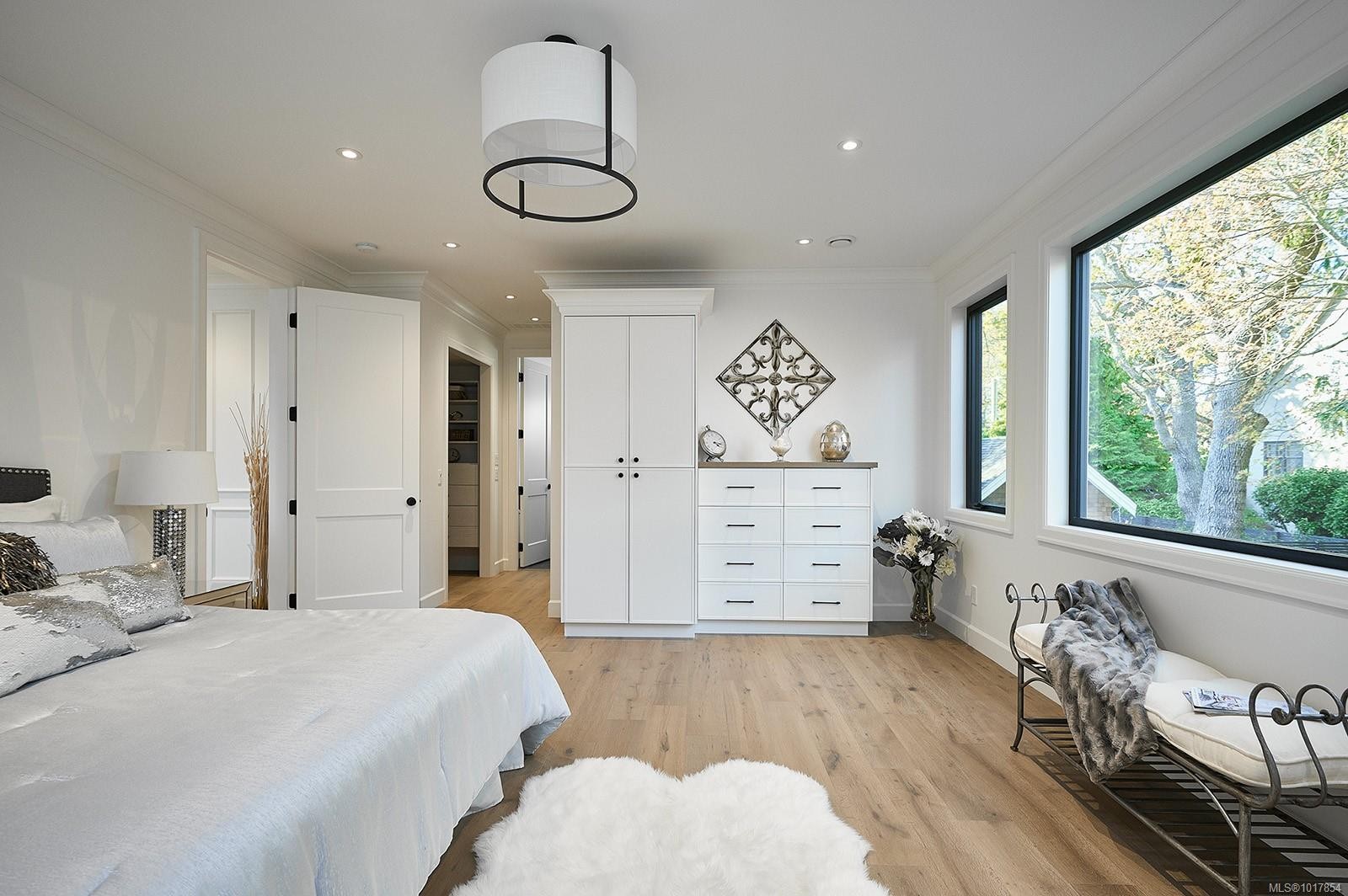 2314 Windsor Rd, Oak Bay, BC