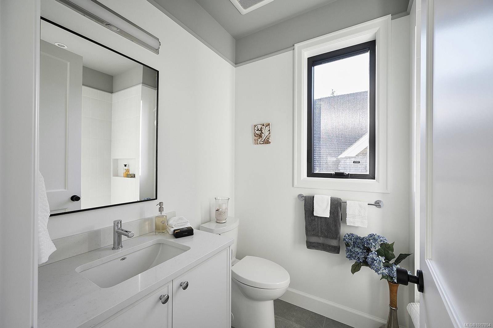 2314 Windsor Rd, Oak Bay, BC