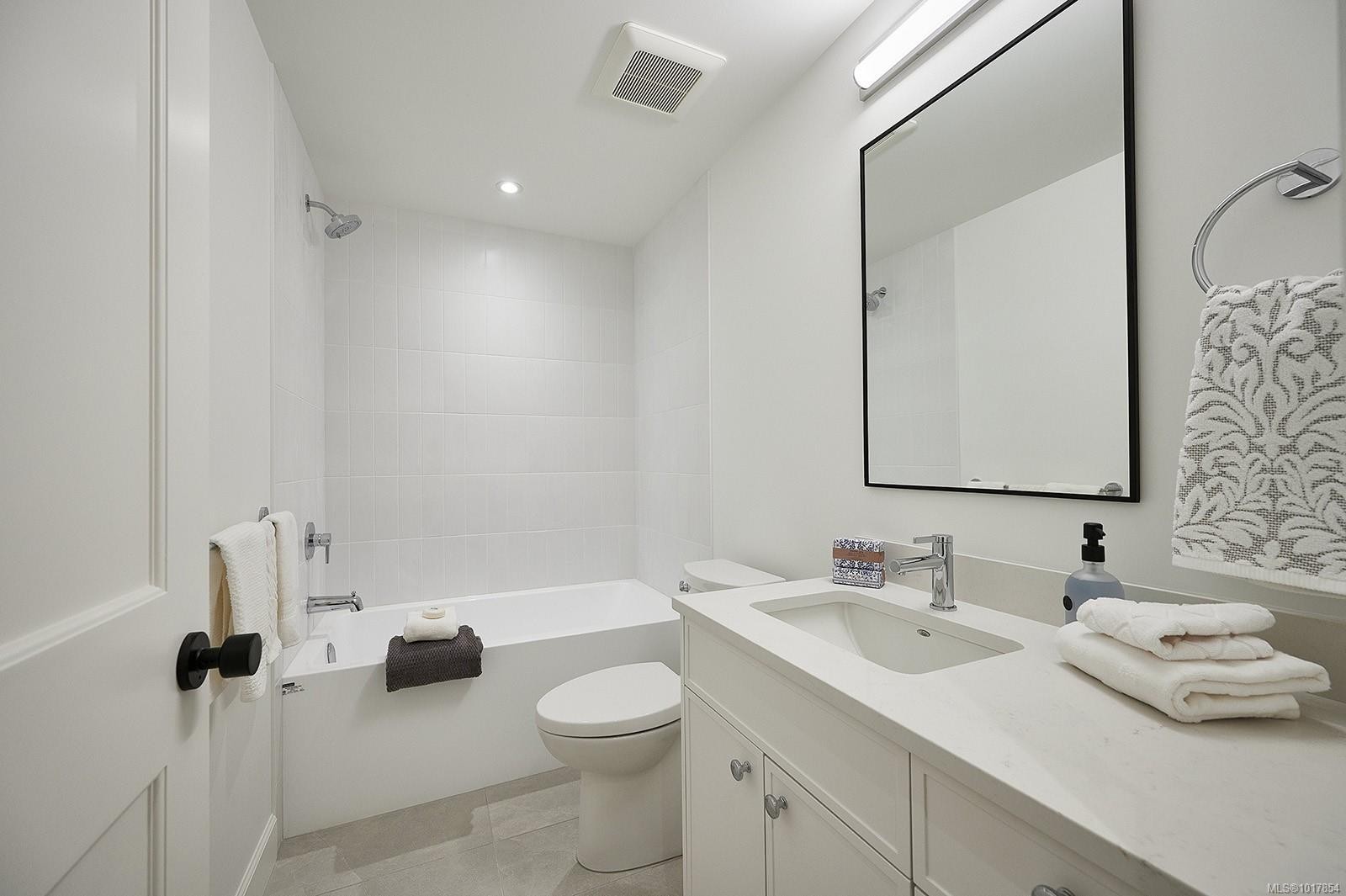 2314 Windsor Rd, Oak Bay, BC