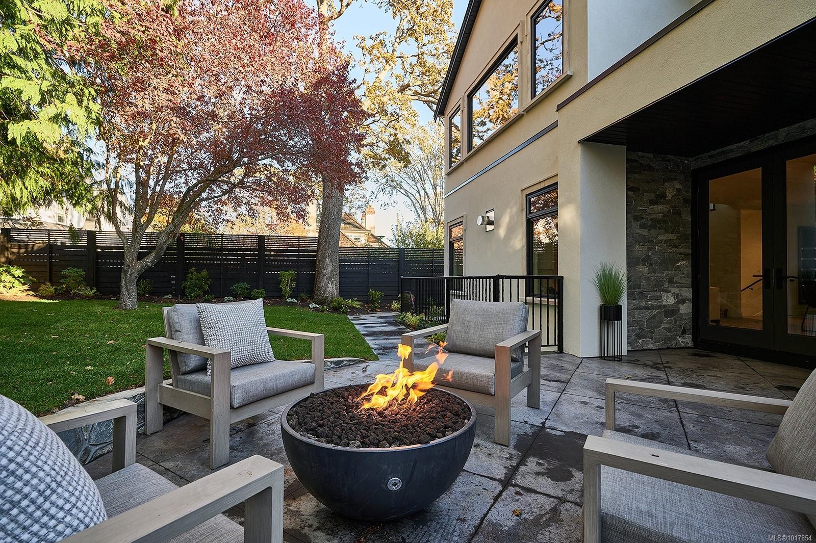 2314 Windsor Rd, Oak Bay, BC