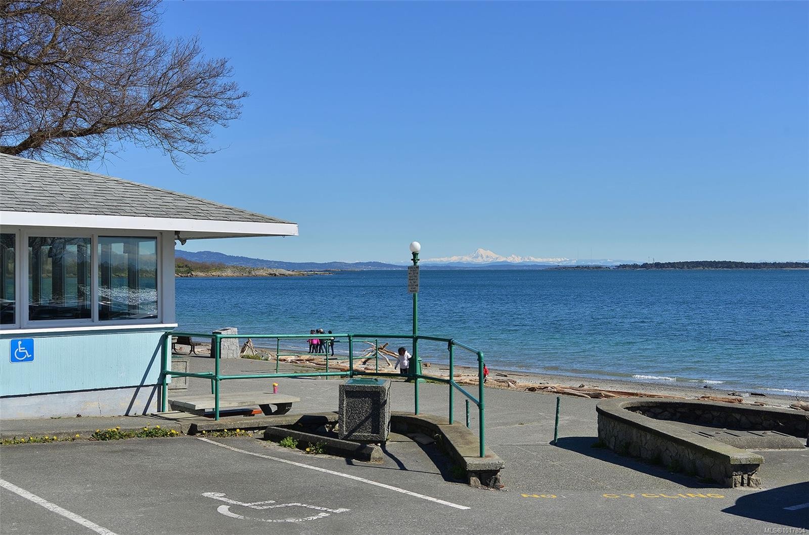 2314 Windsor Rd, Oak Bay, BC