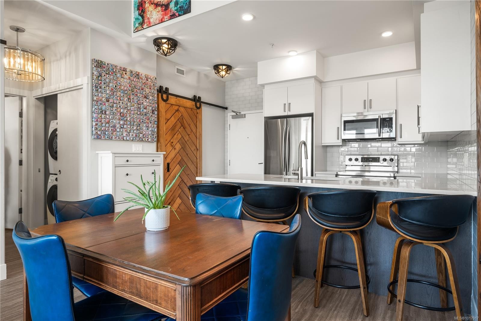 301-525 Third St, Nanaimo, BC - Indoor