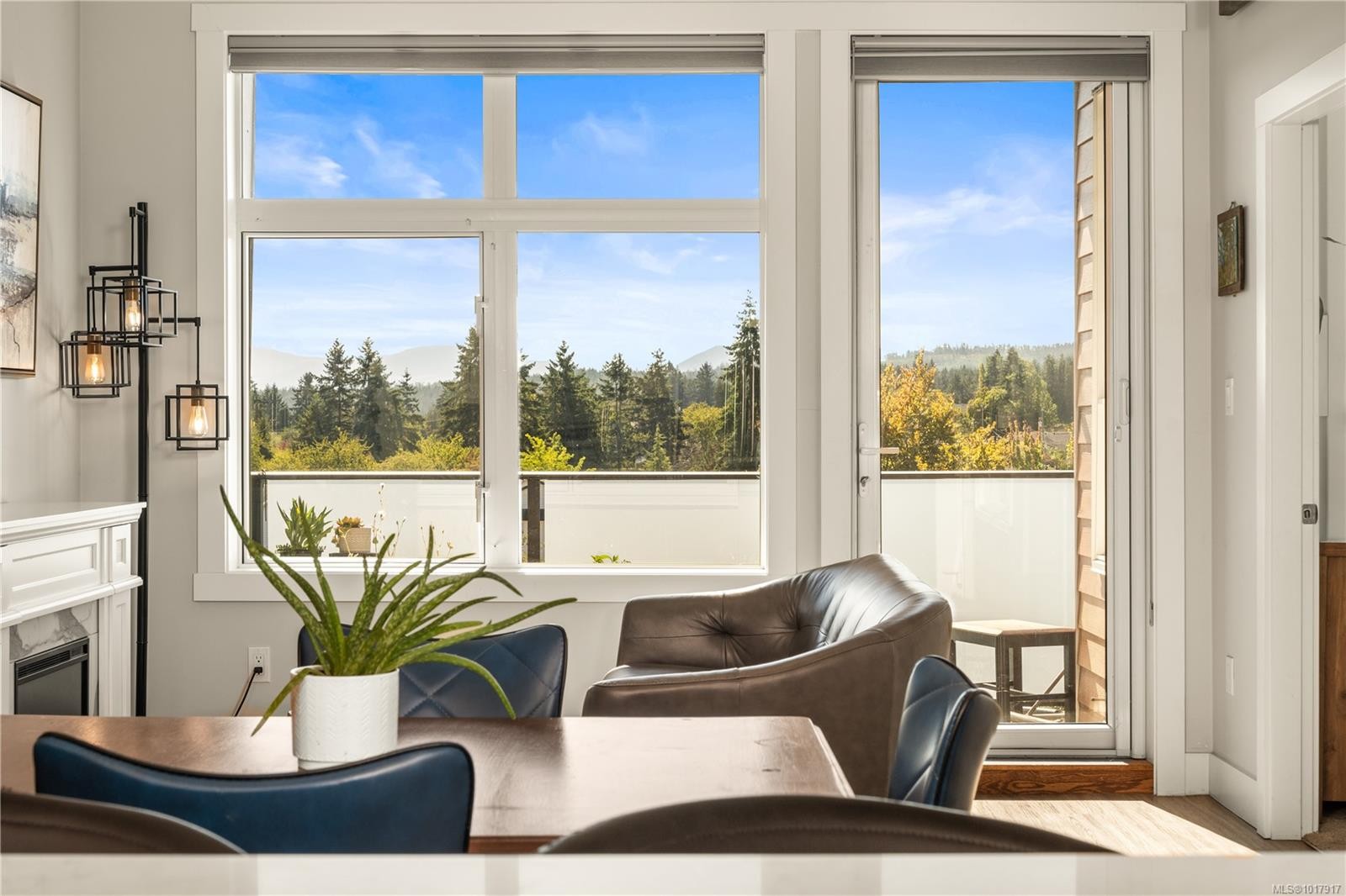 301-525 Third St, Nanaimo, BC - Indoor