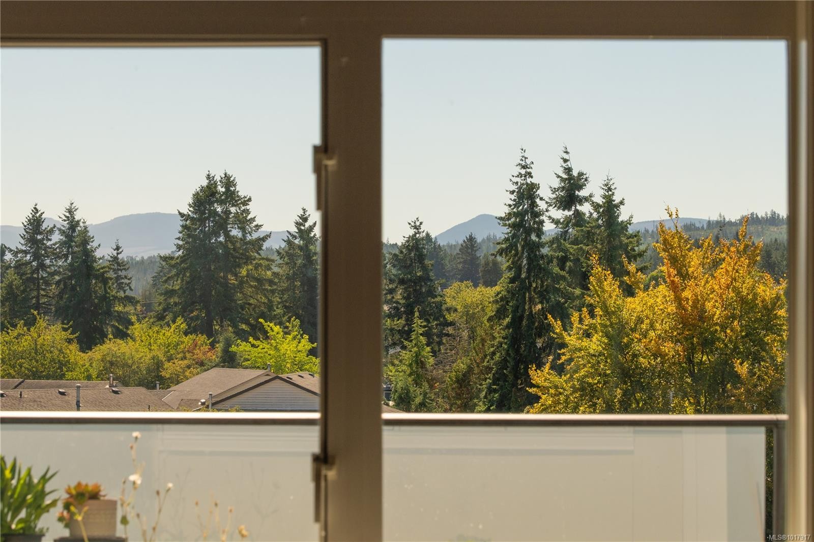 301-525 Third St, Nanaimo, BC - With View