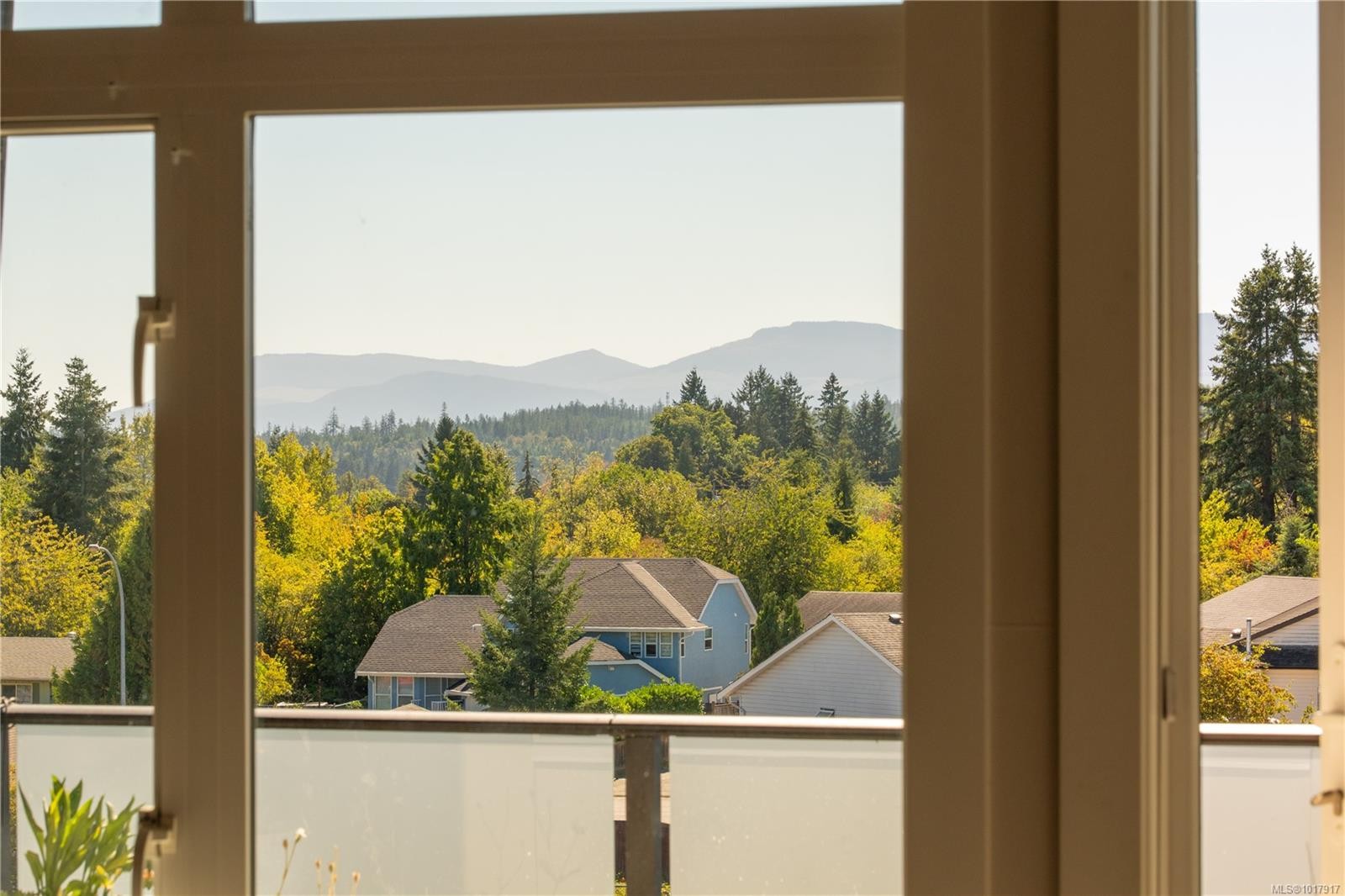 301-525 Third St, Nanaimo, BC - With View