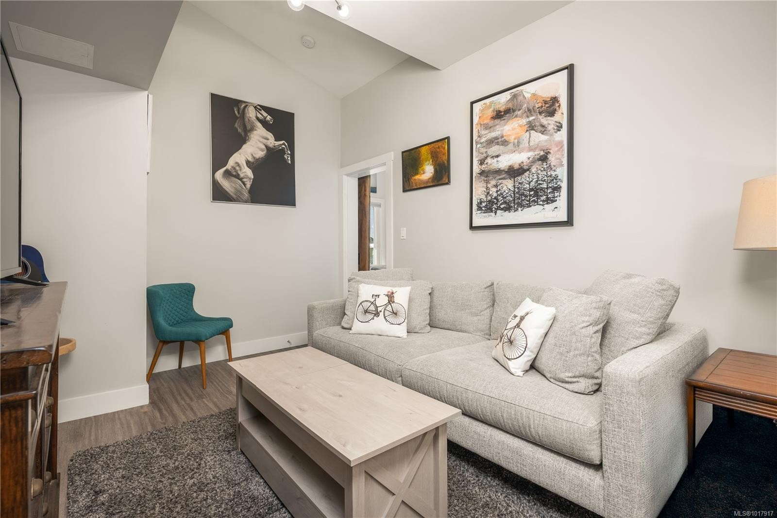 301-525 Third St, Nanaimo, BC - Indoor Photo Showing Other Room