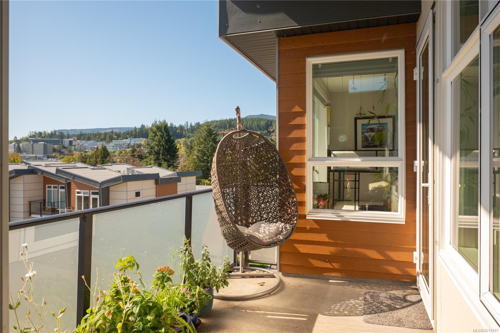 301-525 Third St, Nanaimo, BC - Outdoor With Balcony With Exterior