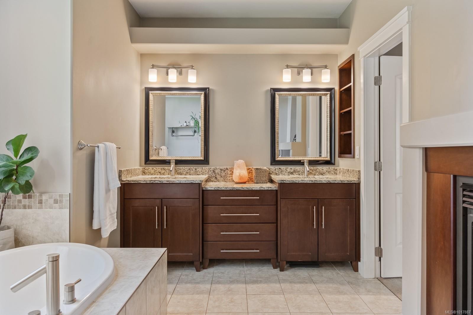 3101 Klanawa Cres, Courtenay, BC