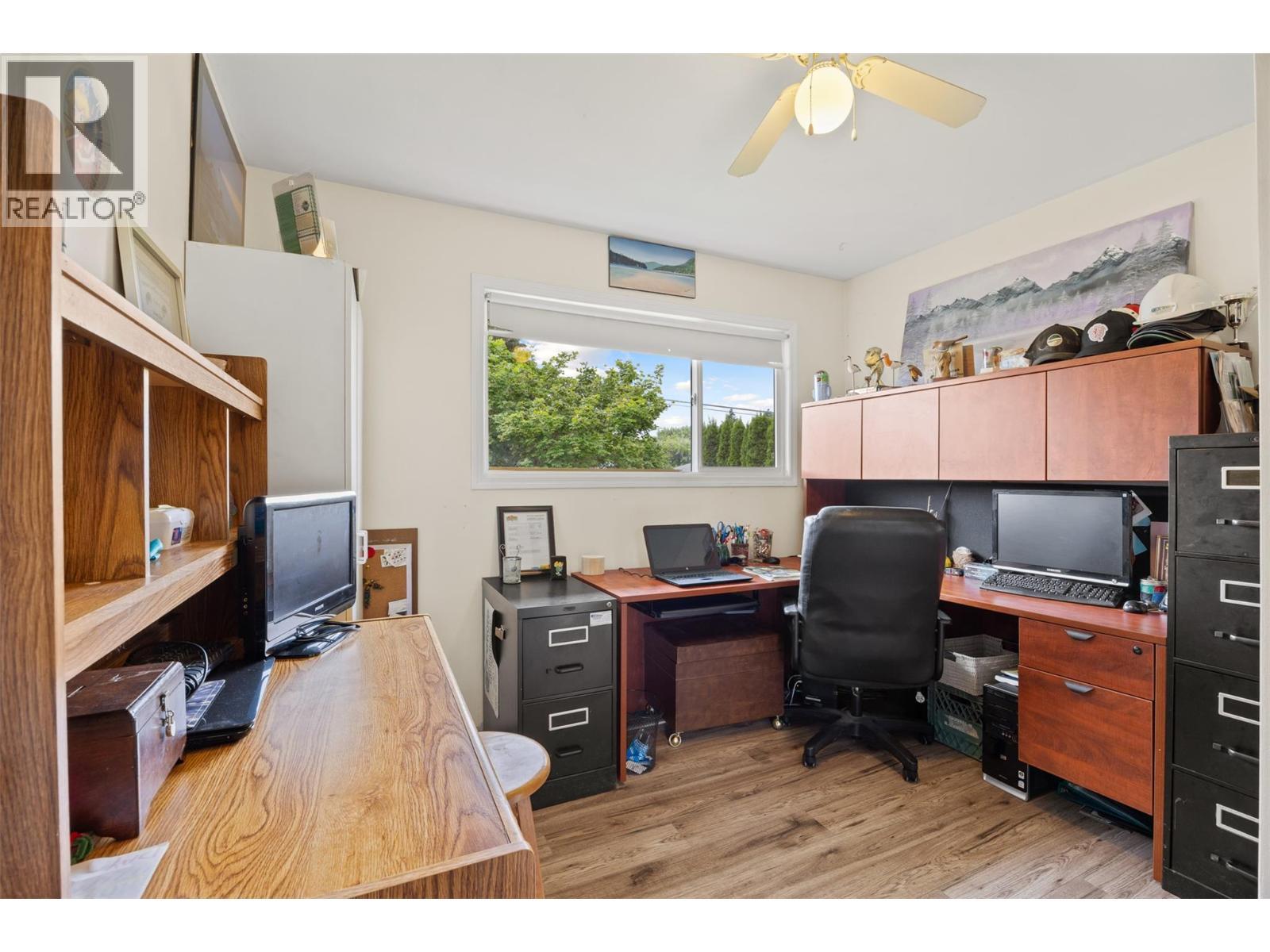 2150 Ponderosa Avenue, Kamloops, BC - Indoor Photo Showing Office