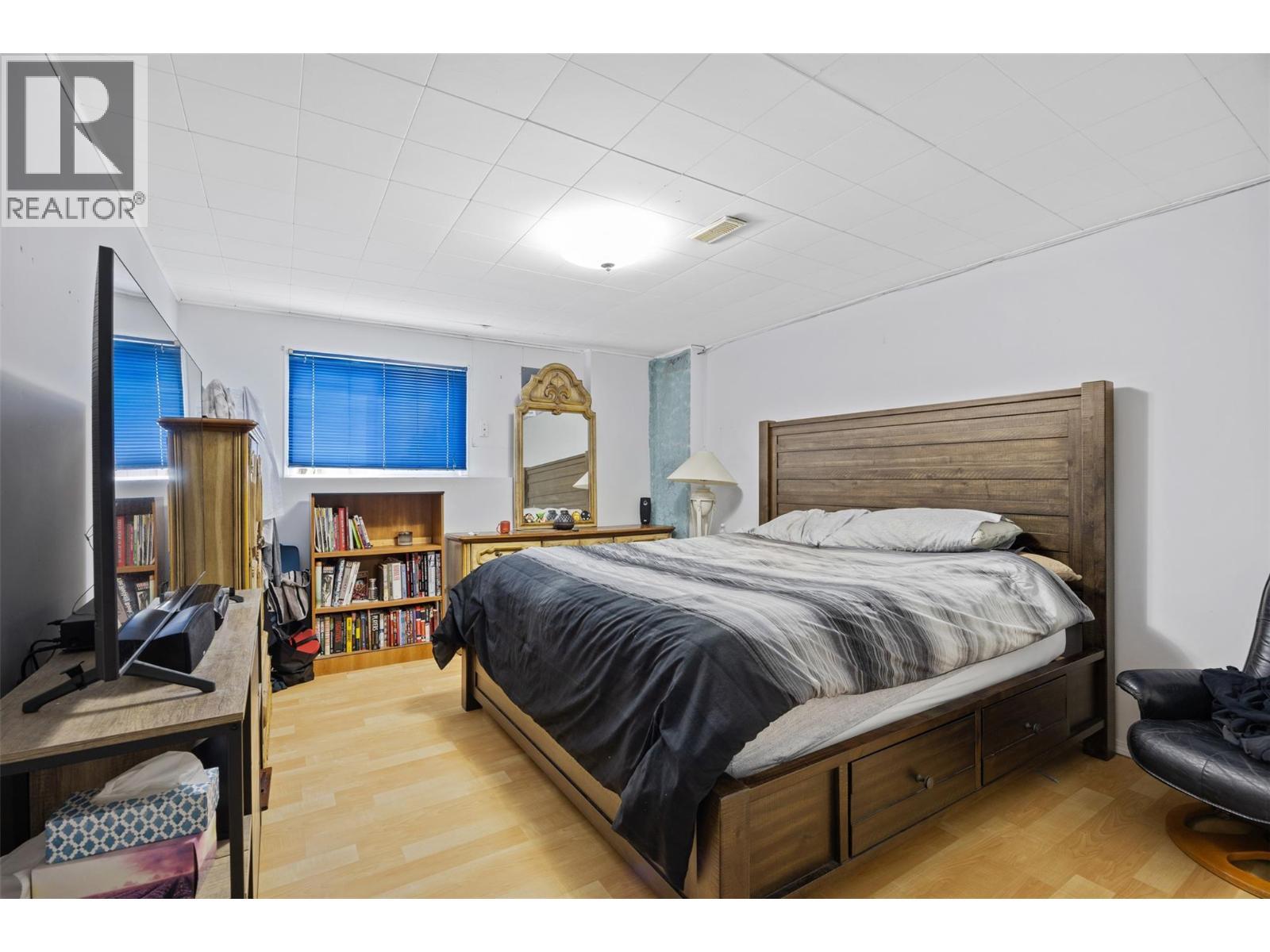 2150 Ponderosa Avenue, Kamloops, BC - Indoor Photo Showing Bedroom