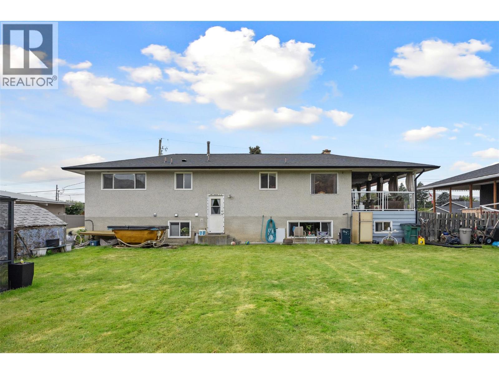 2150 Ponderosa Avenue, Kamloops, BC - Outdoor With Backyard With Exterior