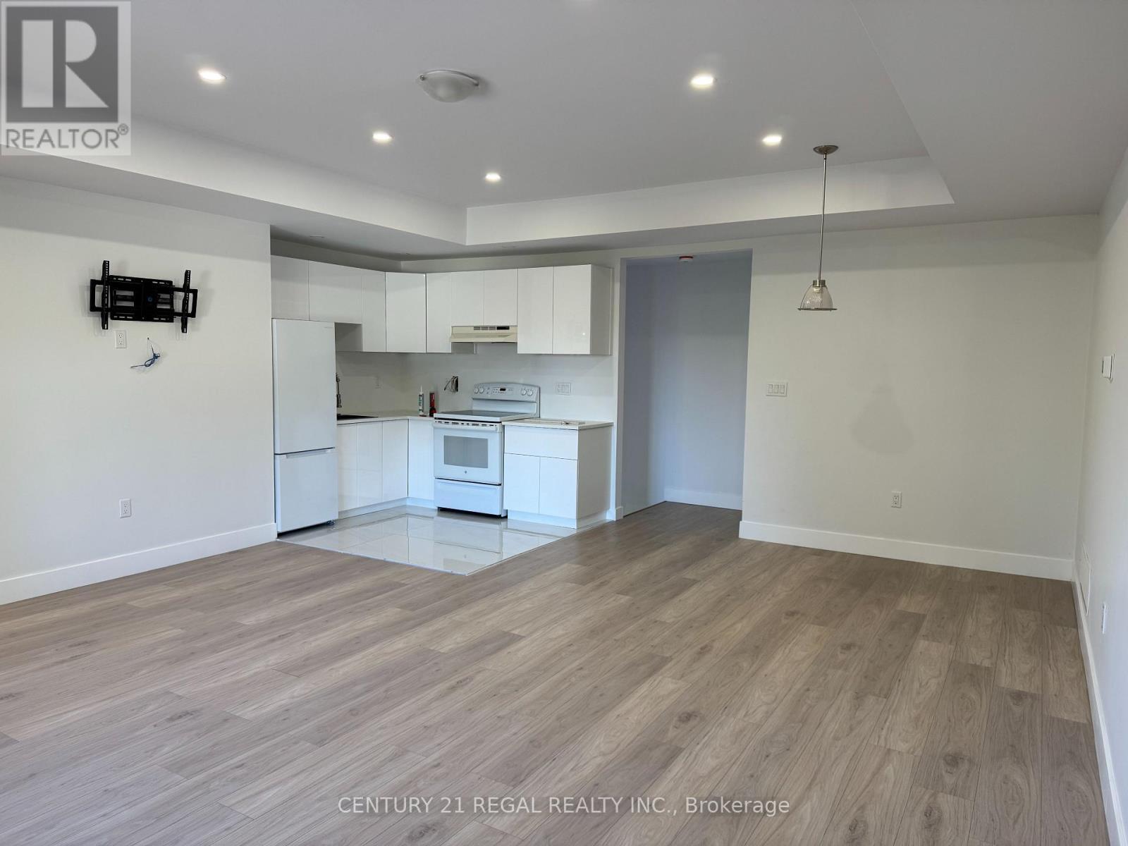 Living Room/Dining Room - A - 101 Dennison Street, King, ON - Indoor Photo Showing Kitchen