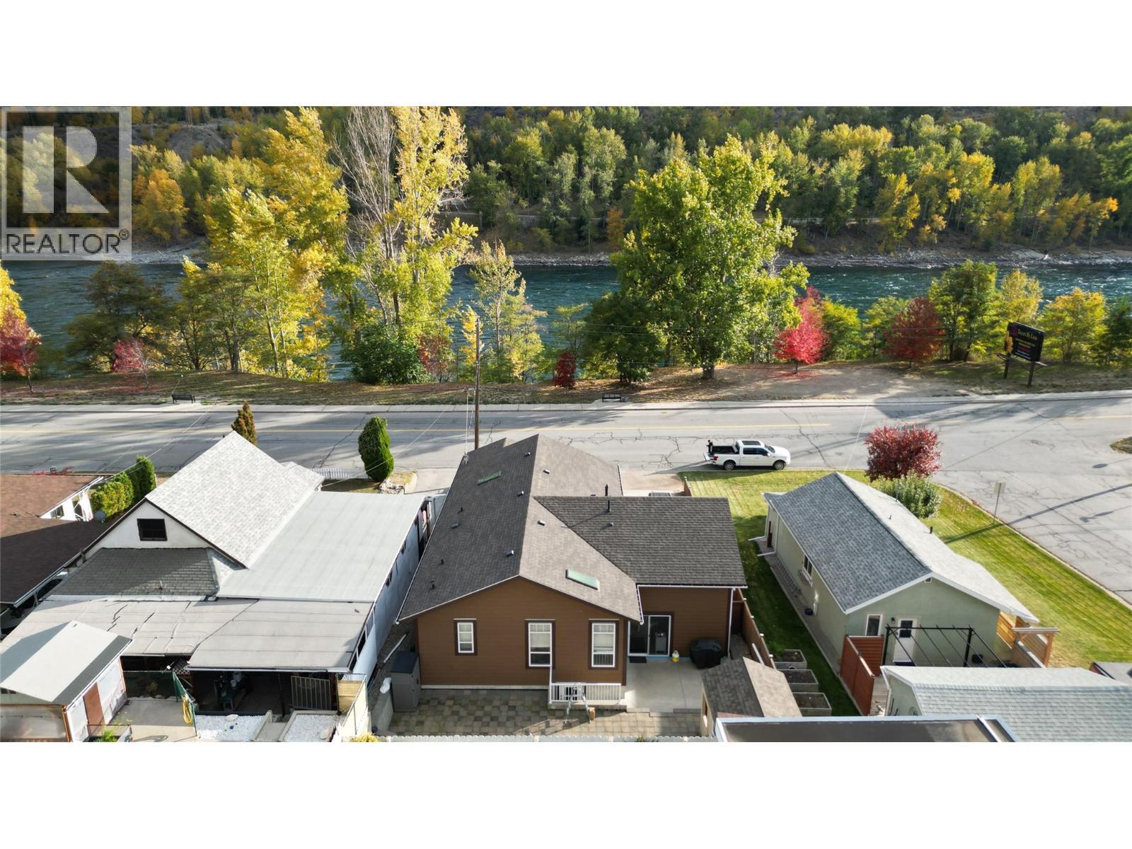 Columbia river right across the street - 2311 Columbia Avenue, Trail, BC