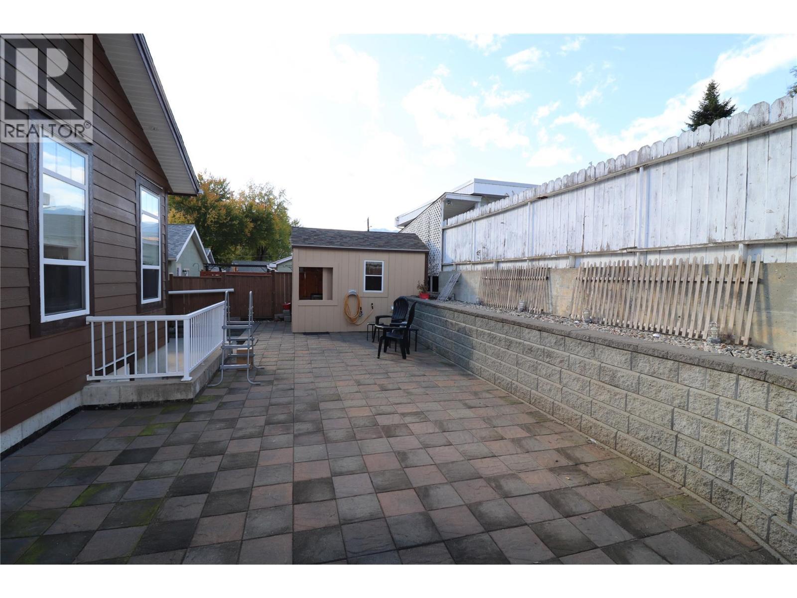 back yard - 2311 Columbia Avenue, Trail, BC