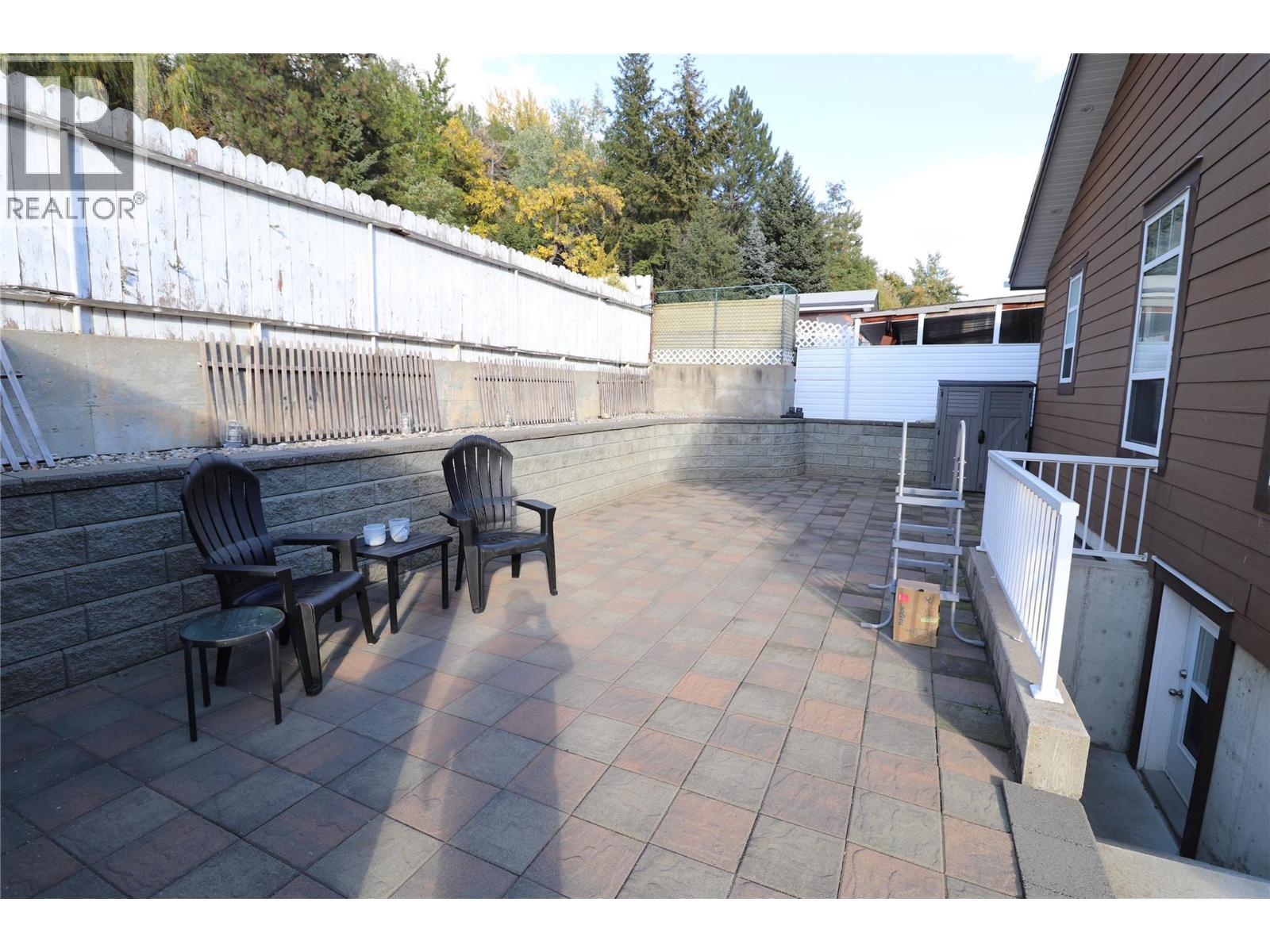 back yard - 2311 Columbia Avenue, Trail, BC