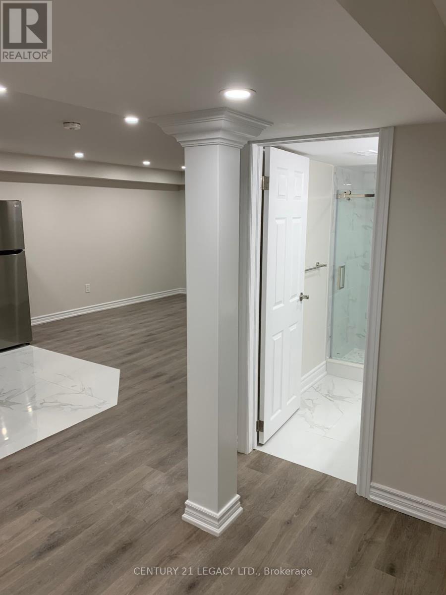 32 Helderman Street, Caledon, ON - Indoor