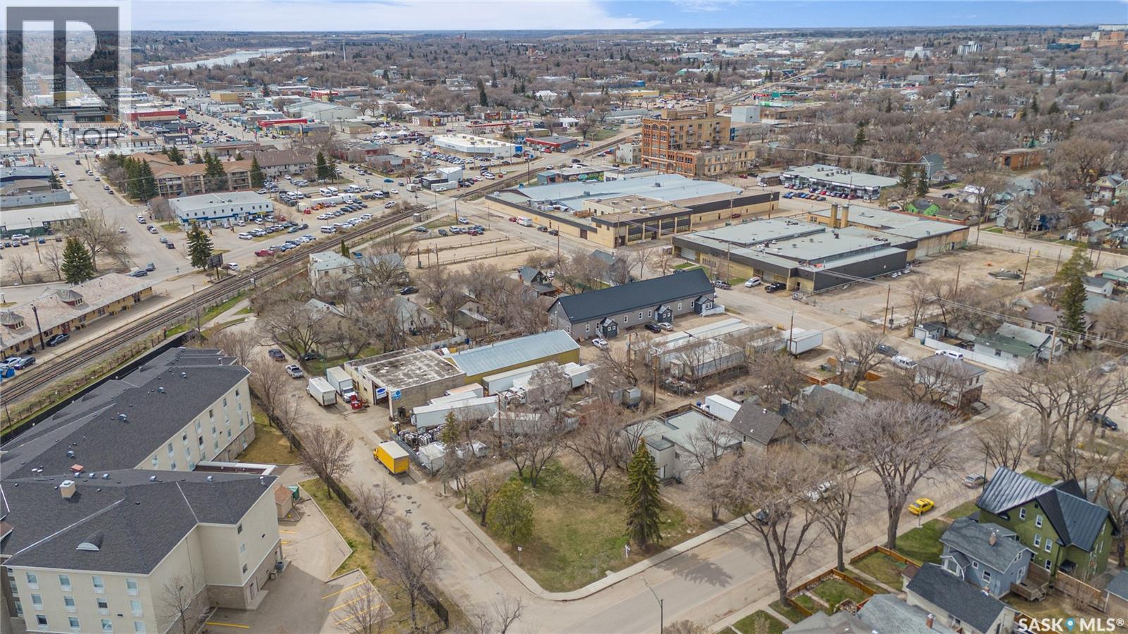 205 25Th Street W, Saskatoon, SK