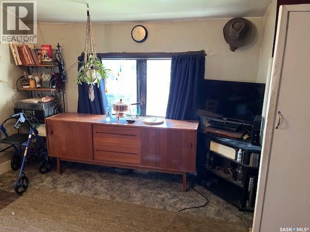 202 3Rd Avenue, Young, SK - Indoor Photo Showing Other Room
