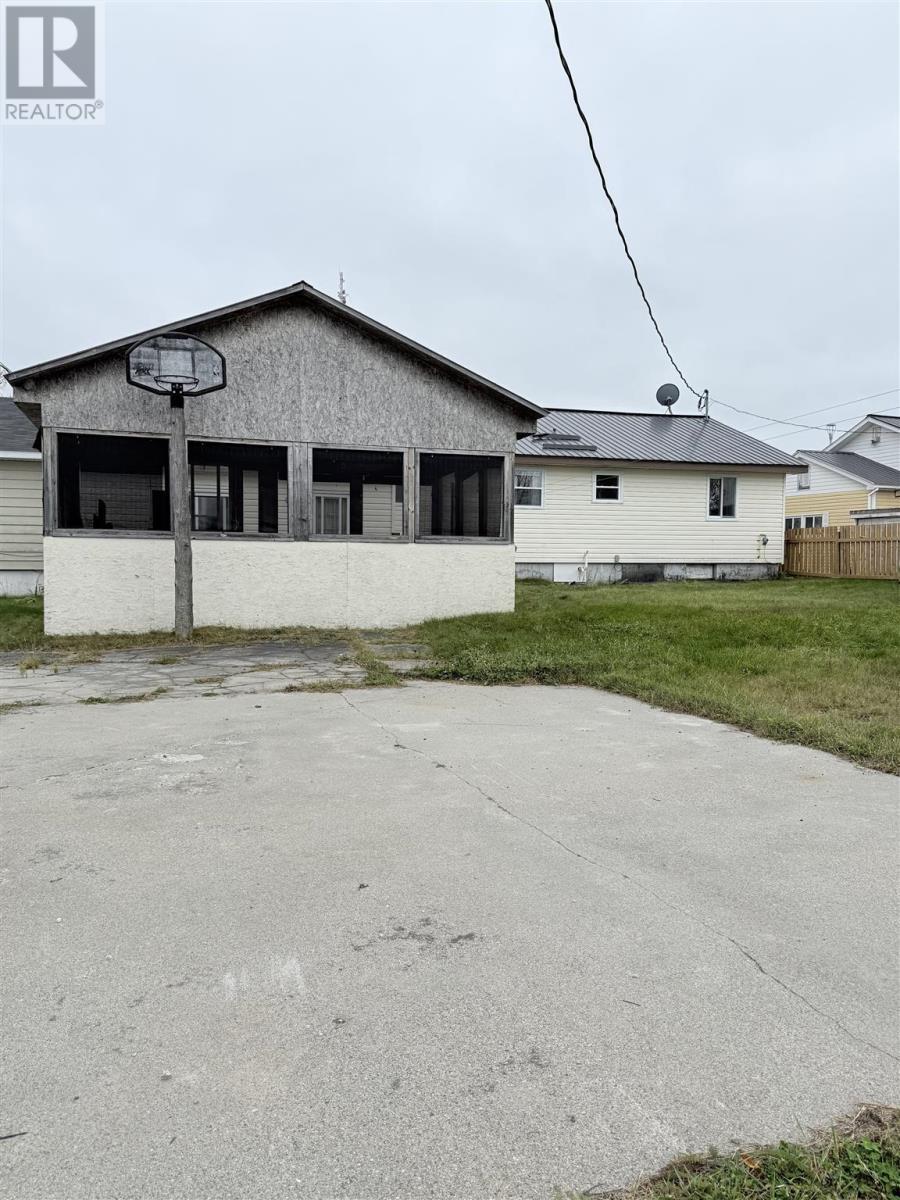 6 Rue Des Pins, Dubreuilville, ON - Outdoor