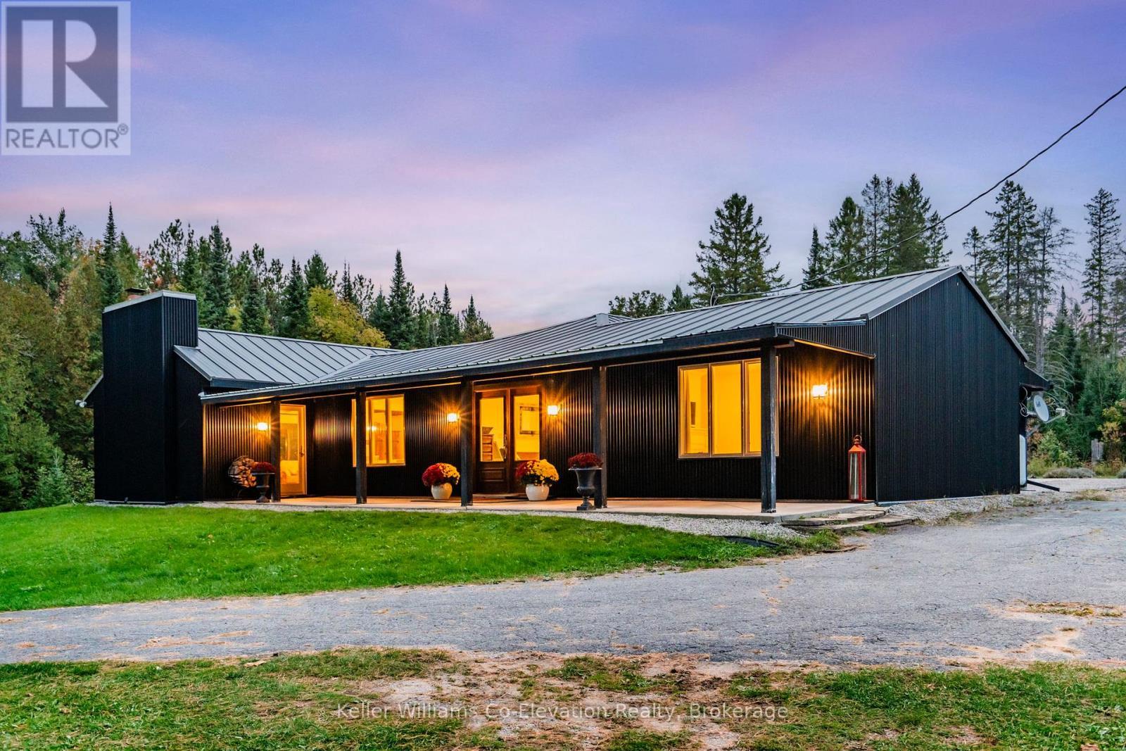 1076 Beaver Lane, Springwater, ON - Outdoor