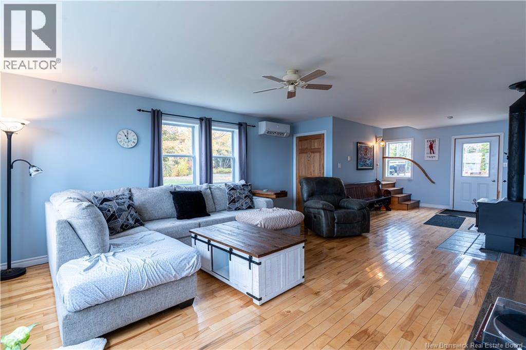502 Hardwick Road, Hardwicke, NB - Indoor Photo Showing Living Room