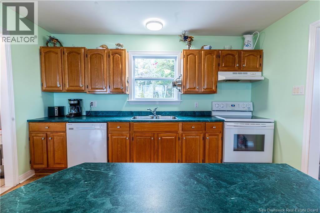 502 Hardwick Road, Hardwicke, NB - Indoor Photo Showing Kitchen With Double Sink