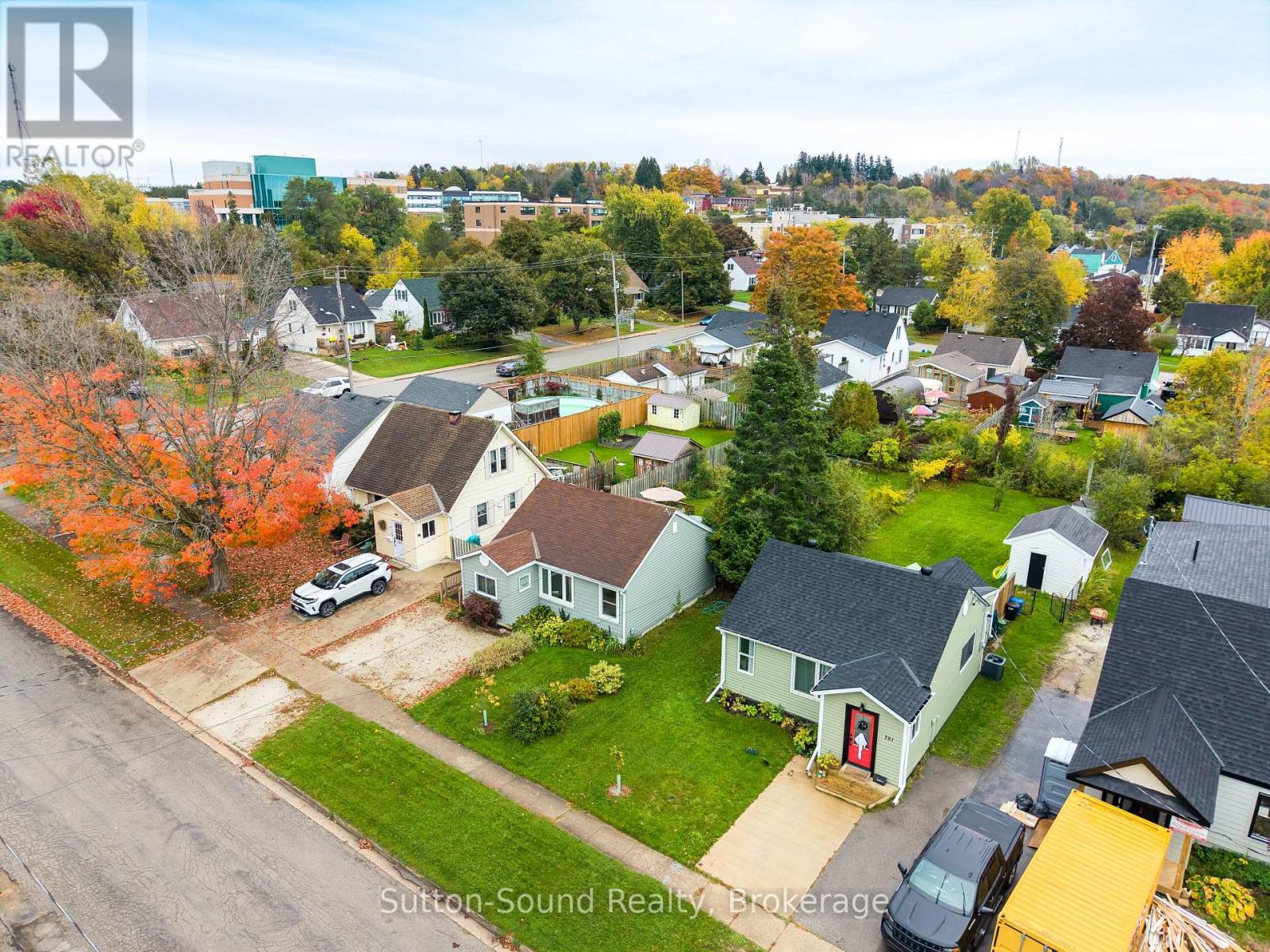 Welcome to 785 7th St E in Owen Sound! - 785 7Th Street E, Owen Sound, ON - Outdoor With View