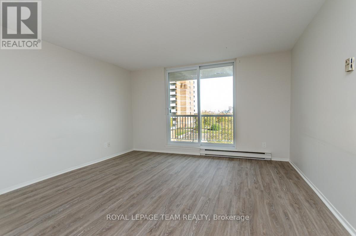 607 - 110 Forward Avenue, Ottawa, ON - Indoor Photo Showing Other Room