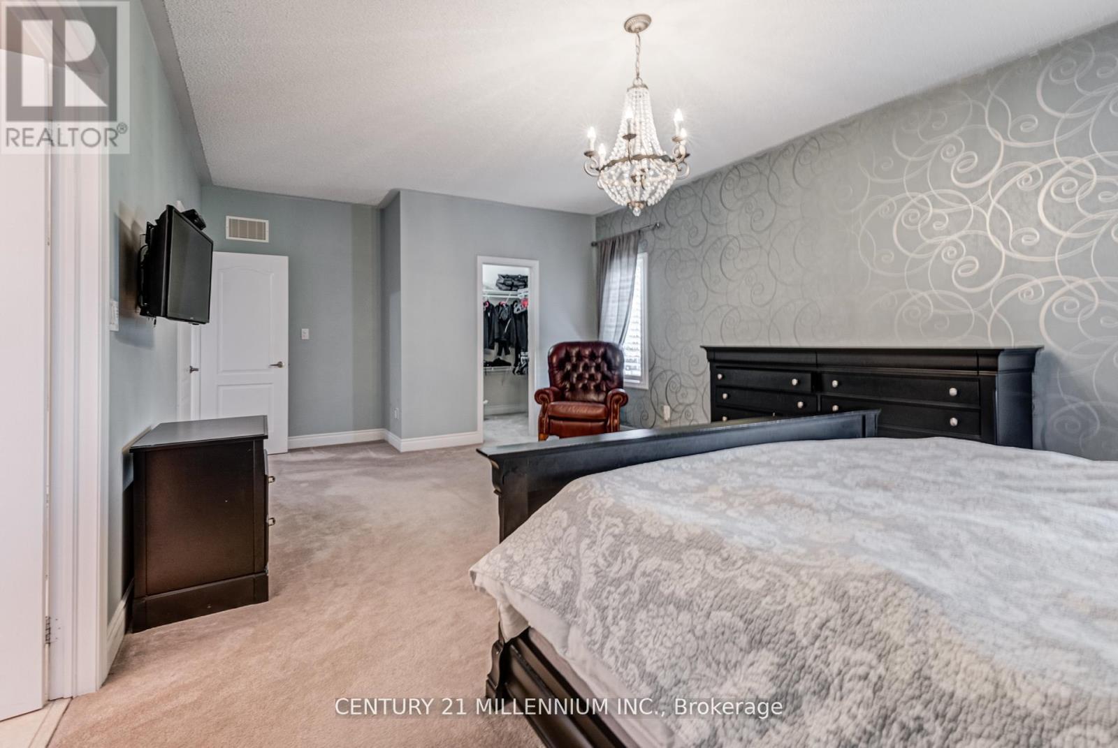 29 Eiffel Boulevard, Brampton, ON - Indoor Photo Showing Bedroom