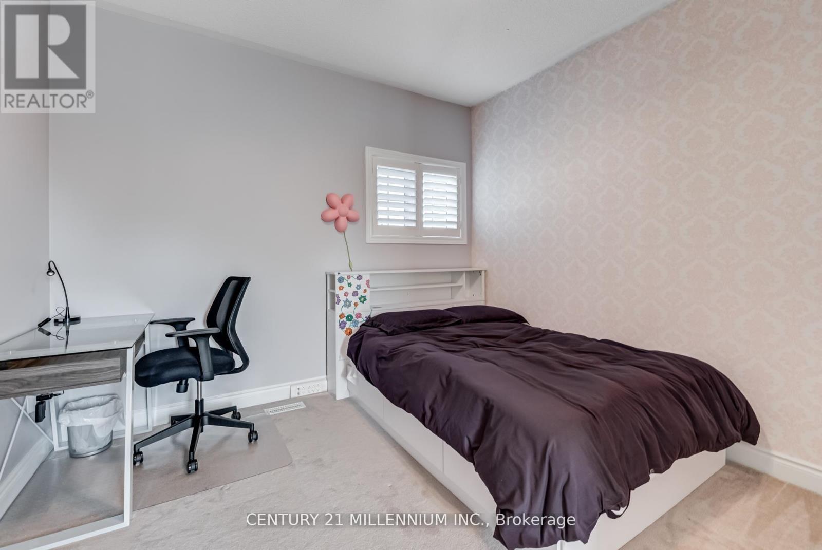 29 Eiffel Boulevard, Brampton, ON - Indoor Photo Showing Bedroom