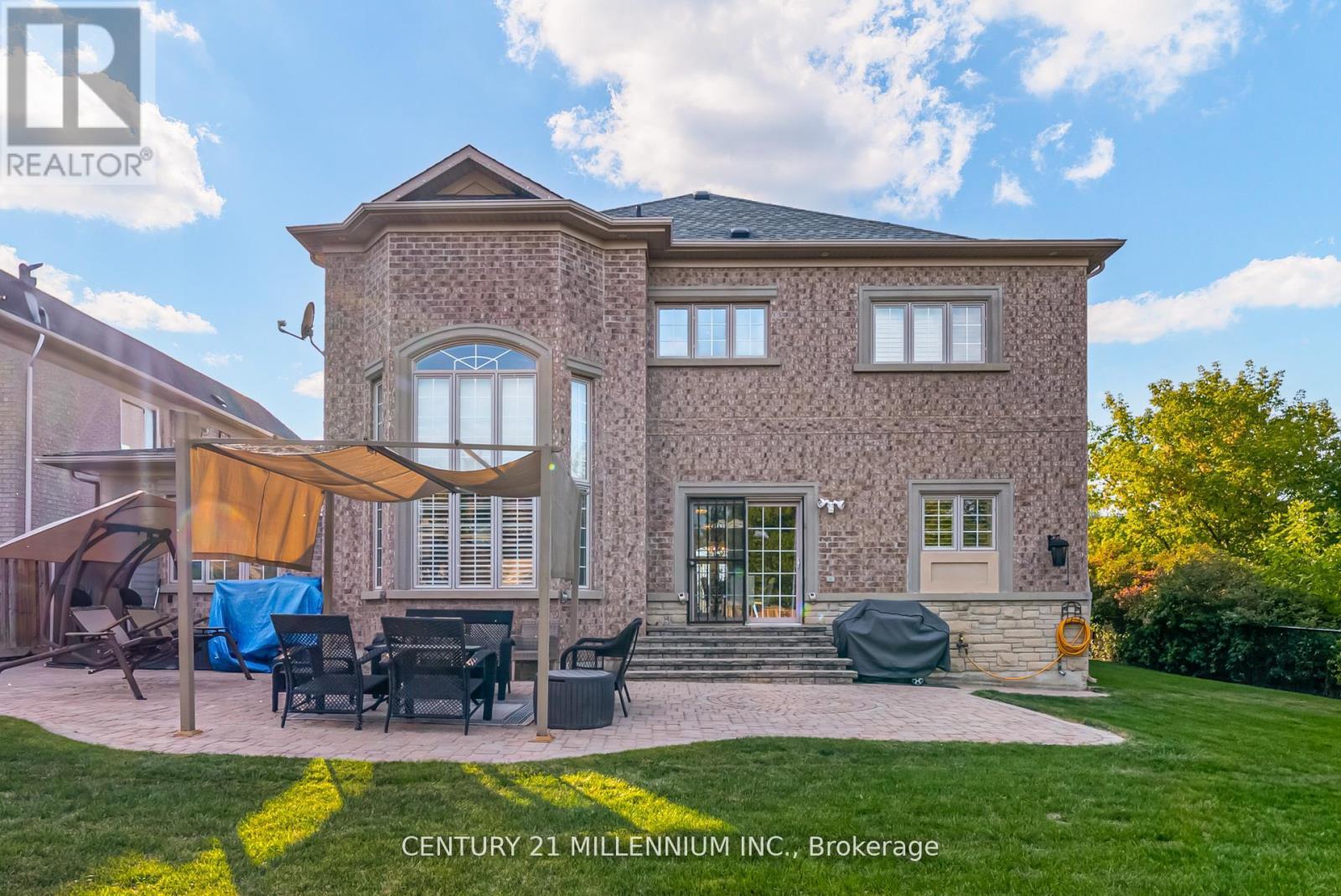 29 Eiffel Boulevard, Brampton, ON - Outdoor