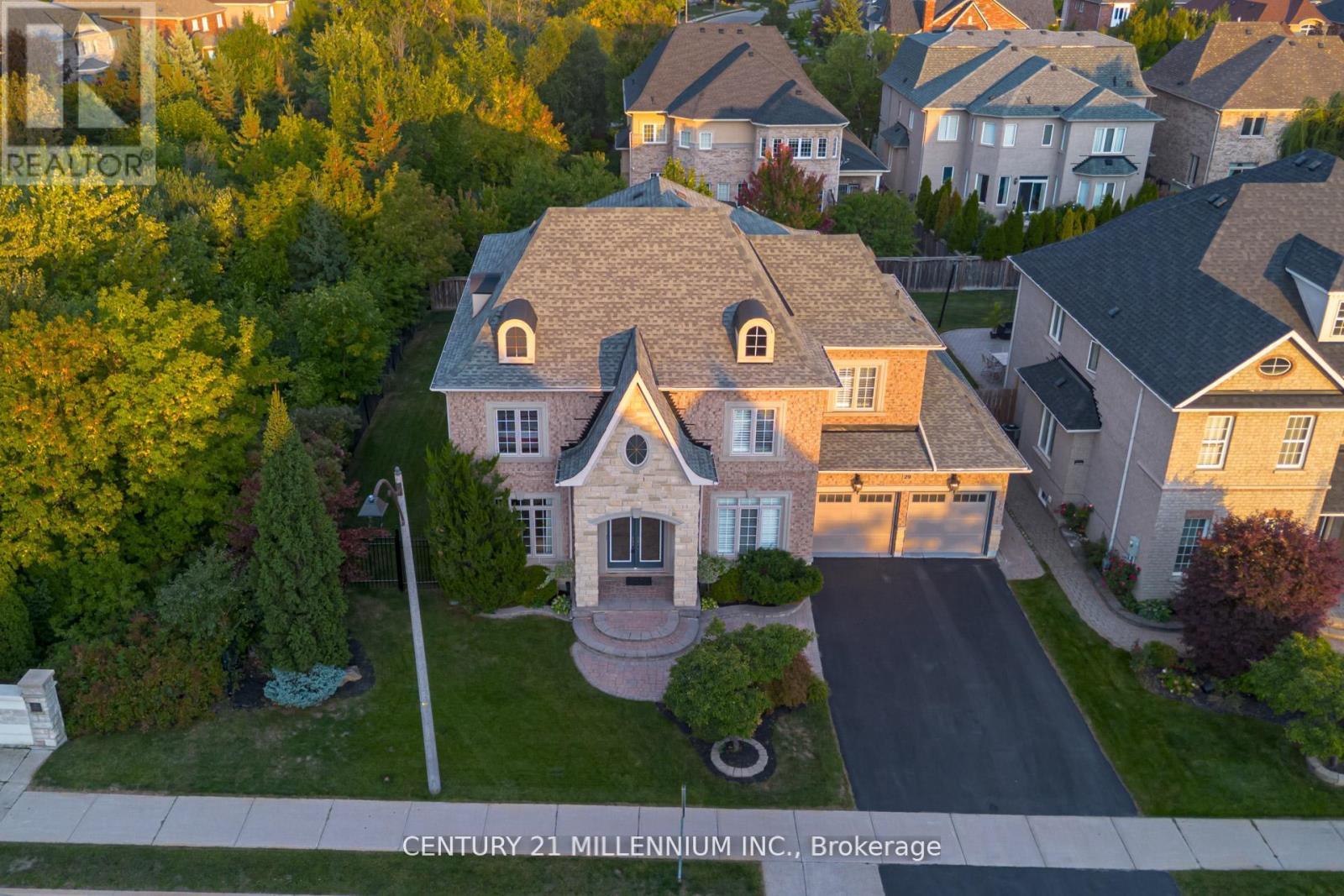 29 Eiffel Boulevard, Brampton, ON - Outdoor