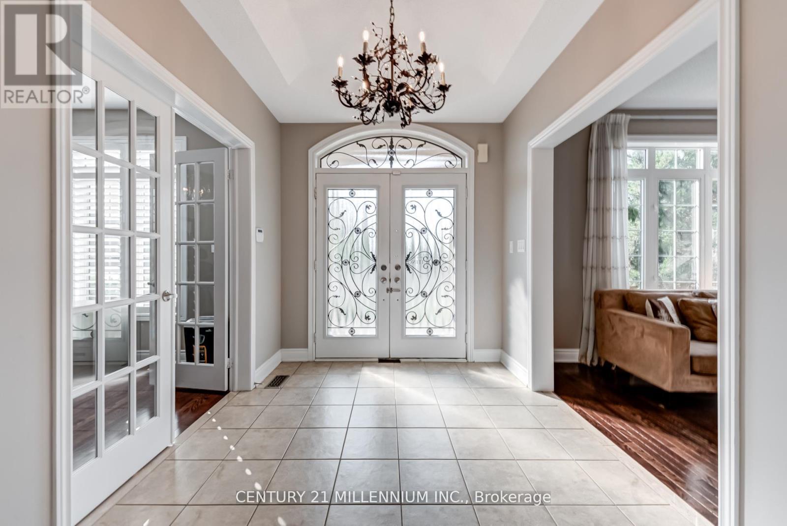 29 Eiffel Boulevard, Brampton, ON - Indoor Photo Showing Other Room