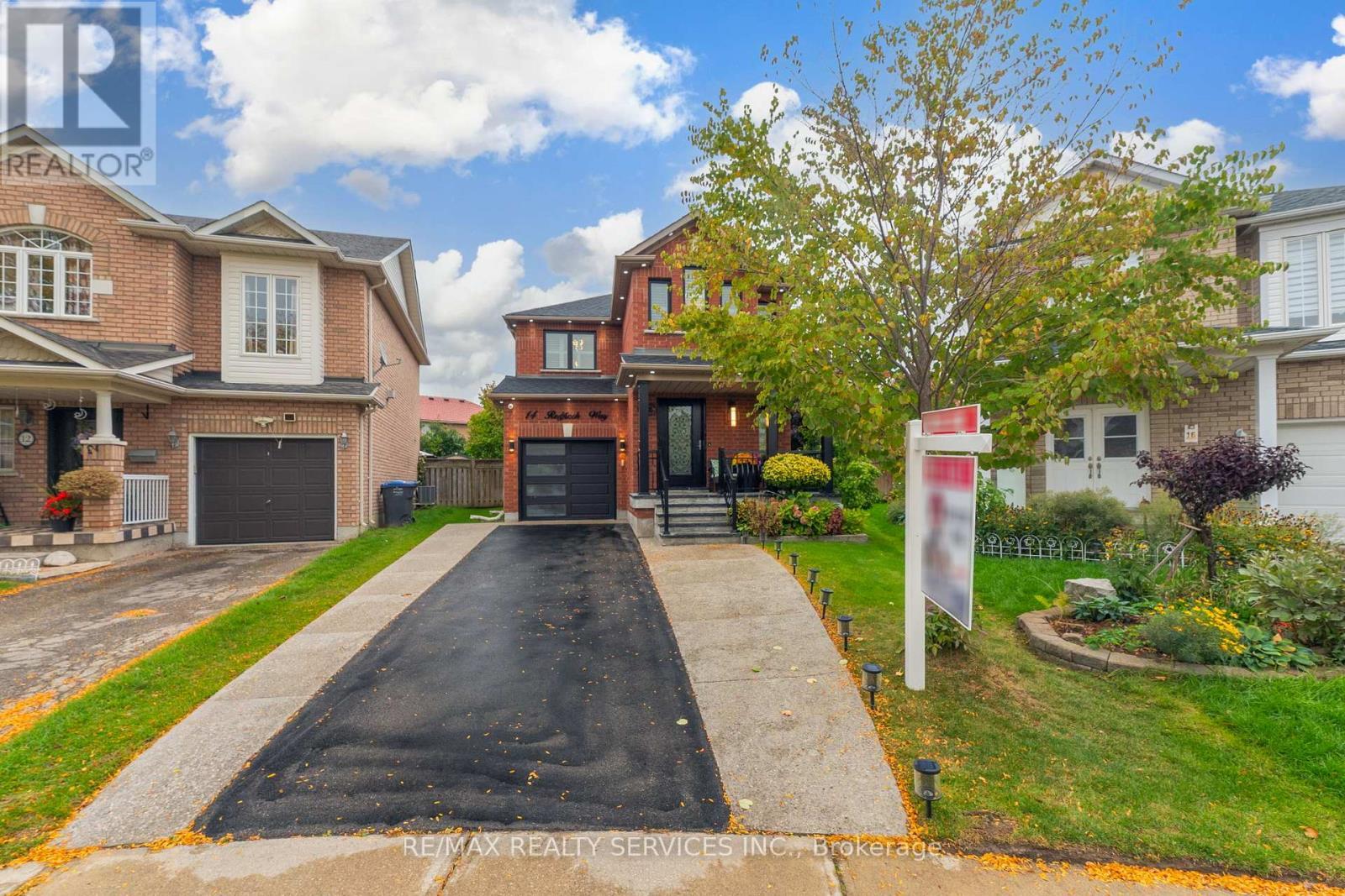 14 Redfinch Way, Brampton, ON - Outdoor With Facade