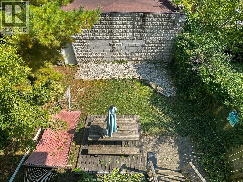 328 Gladstone, Windsor, ON - Outdoor