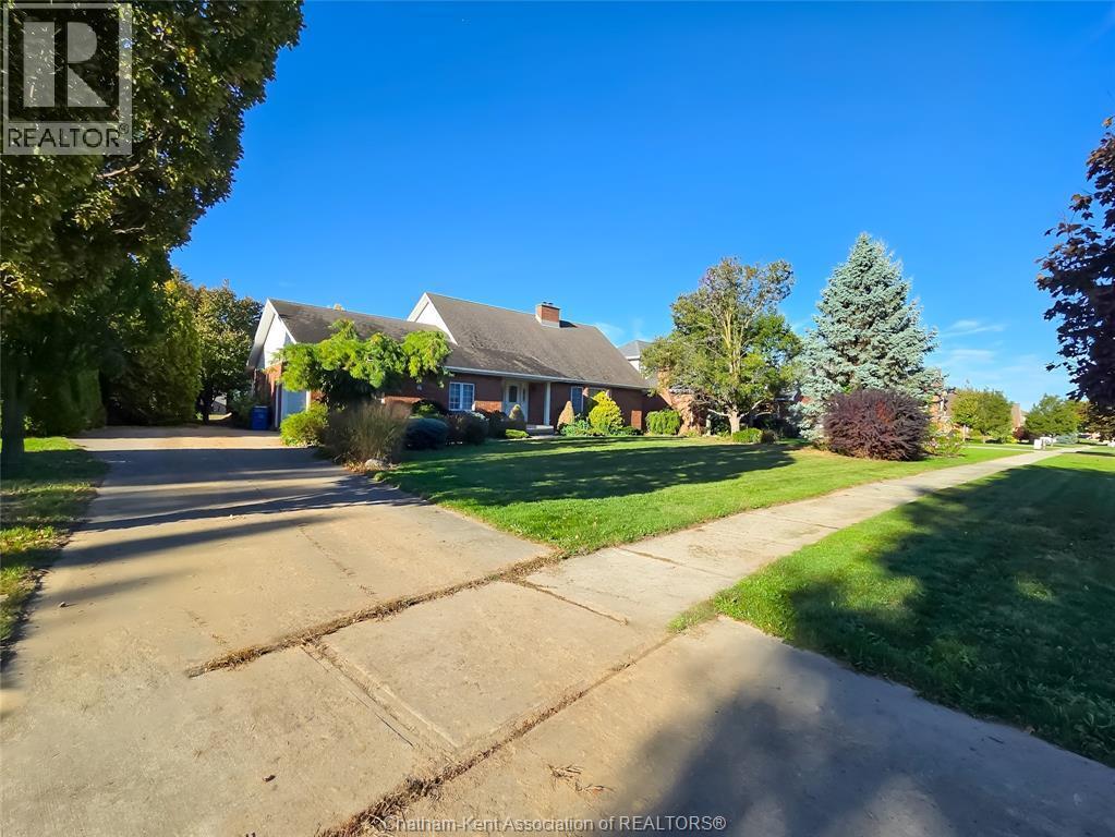 70 Braemar Boulevard, Chatham, ON - Outdoor