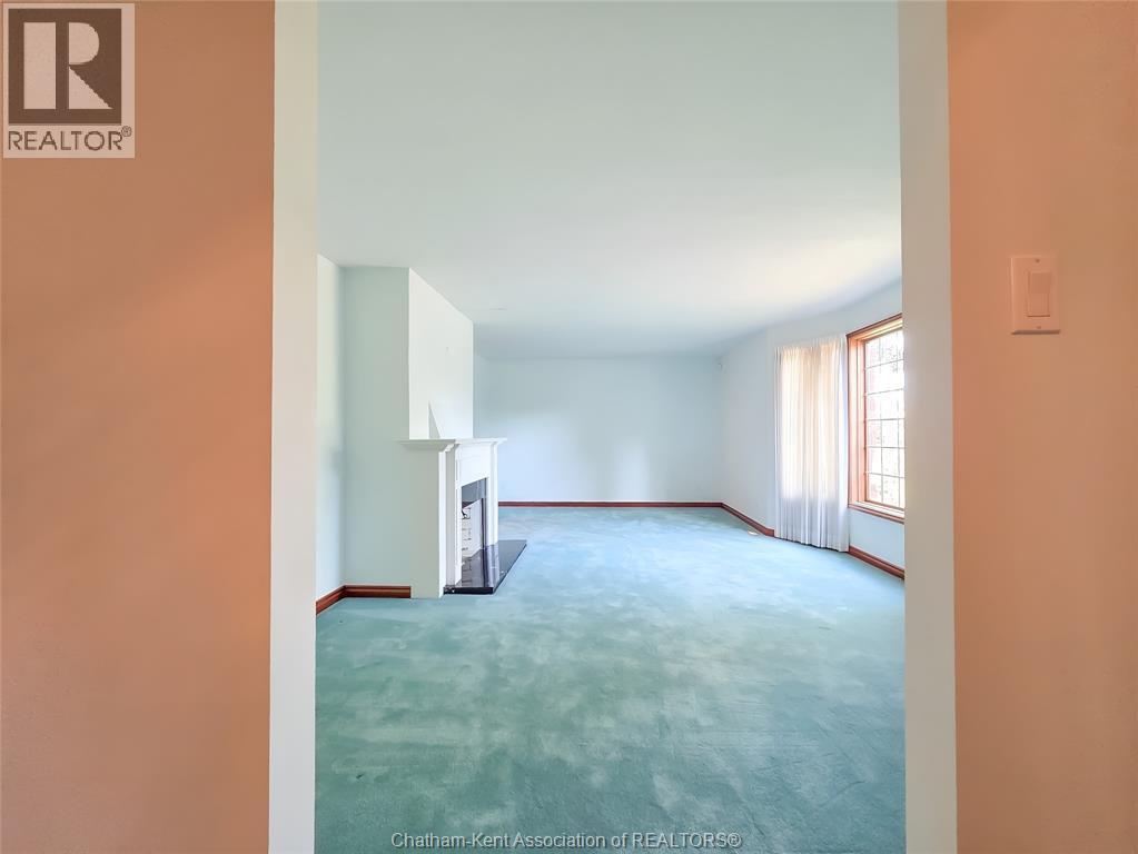 70 Braemar Boulevard, Chatham, ON - Indoor Photo Showing Other Room