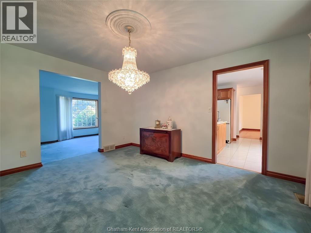 70 Braemar Boulevard, Chatham, ON - Indoor Photo Showing Other Room