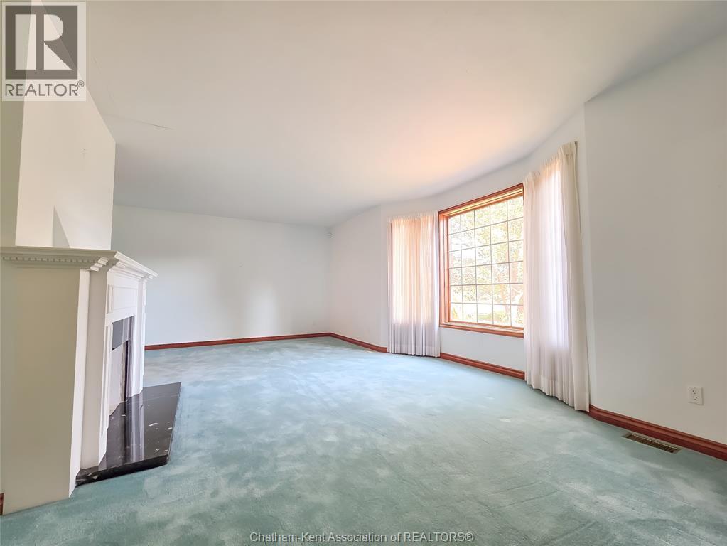 70 Braemar Boulevard, Chatham, ON - Indoor Photo Showing Other Room