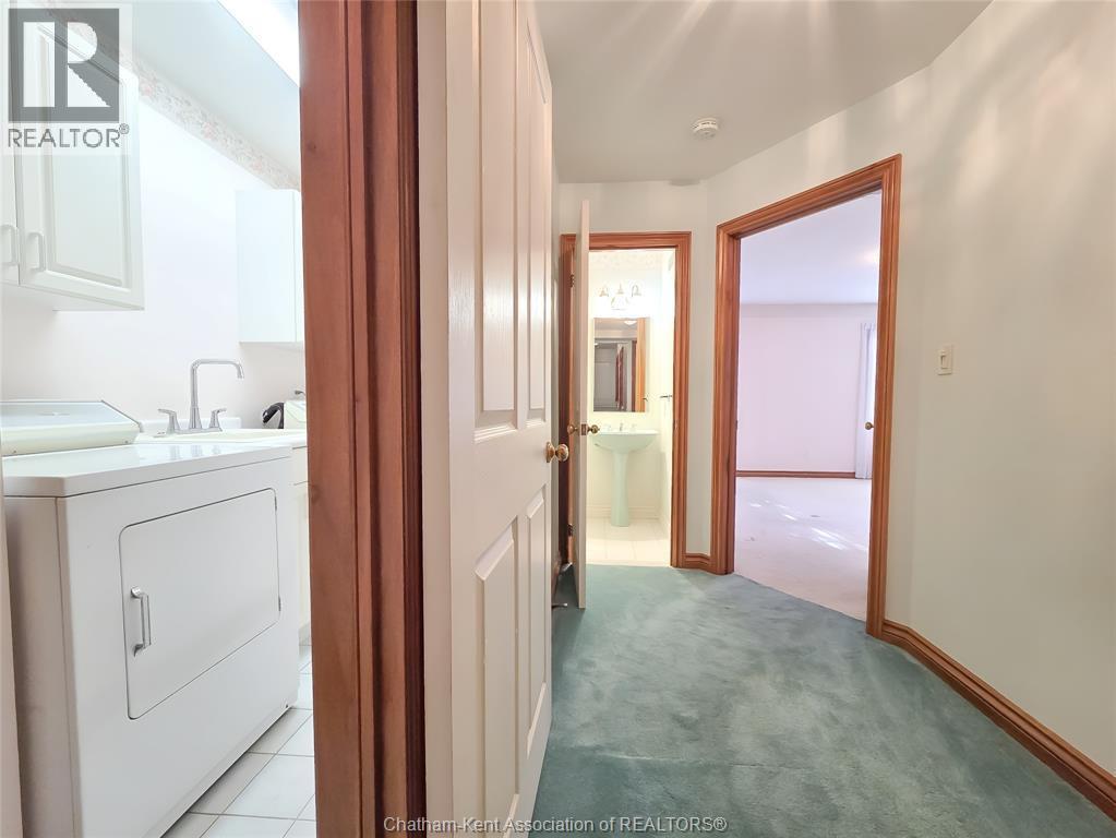 70 Braemar Boulevard, Chatham, ON - Indoor