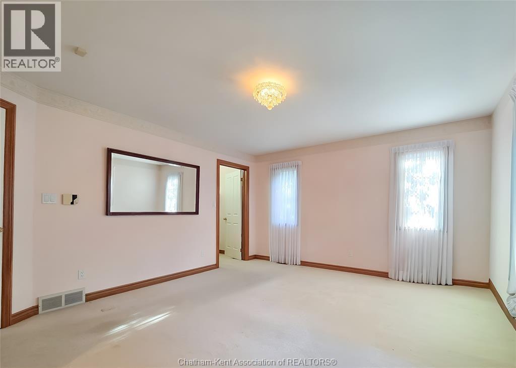 70 Braemar Boulevard, Chatham, ON - Indoor Photo Showing Other Room