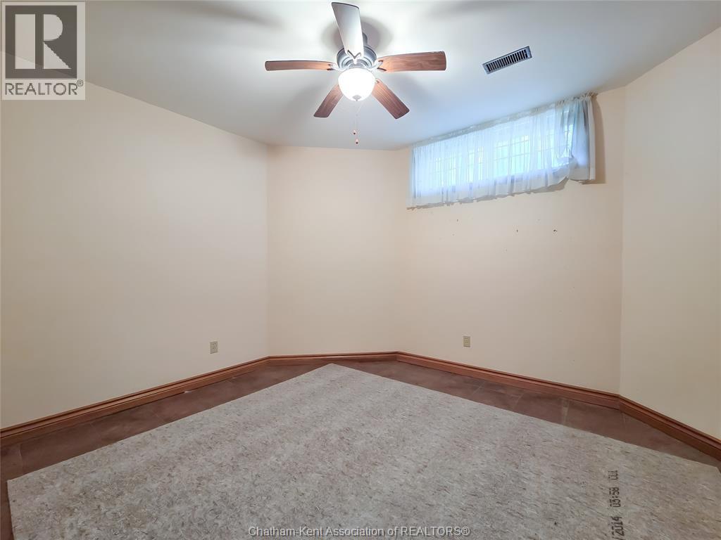 70 Braemar Boulevard, Chatham, ON - Indoor Photo Showing Other Room