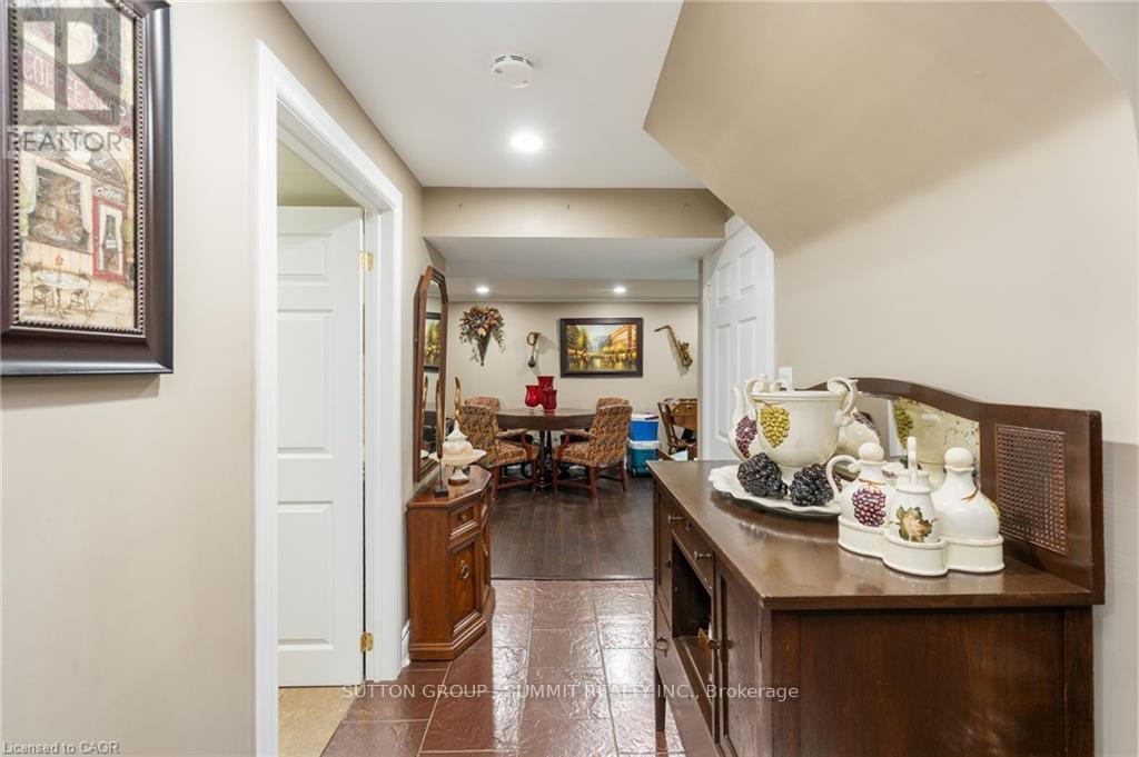 2545 Pollard Drive, Mississauga, ON - Indoor Photo Showing Other Room