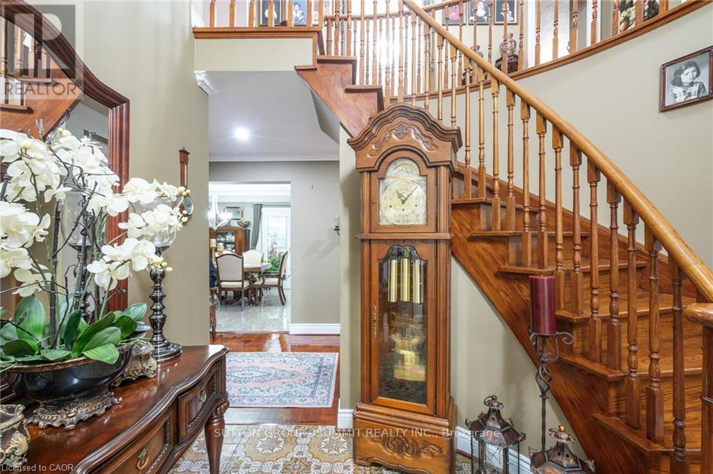 2545 Pollard Drive, Mississauga, ON - Indoor Photo Showing Other Room