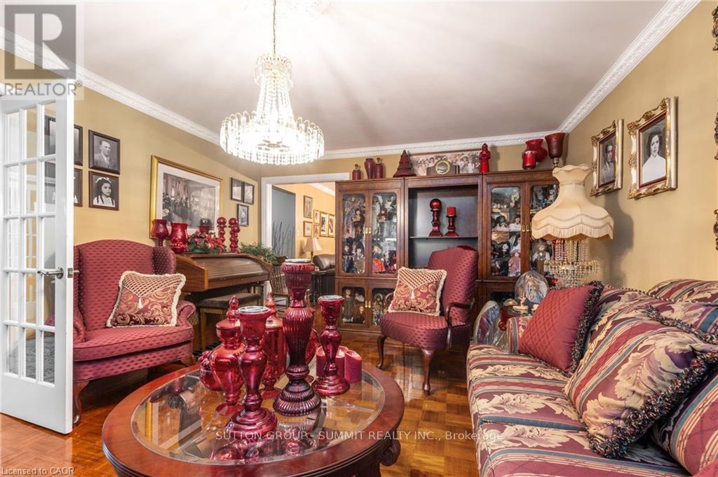 2545 Pollard Drive, Mississauga, ON - Indoor