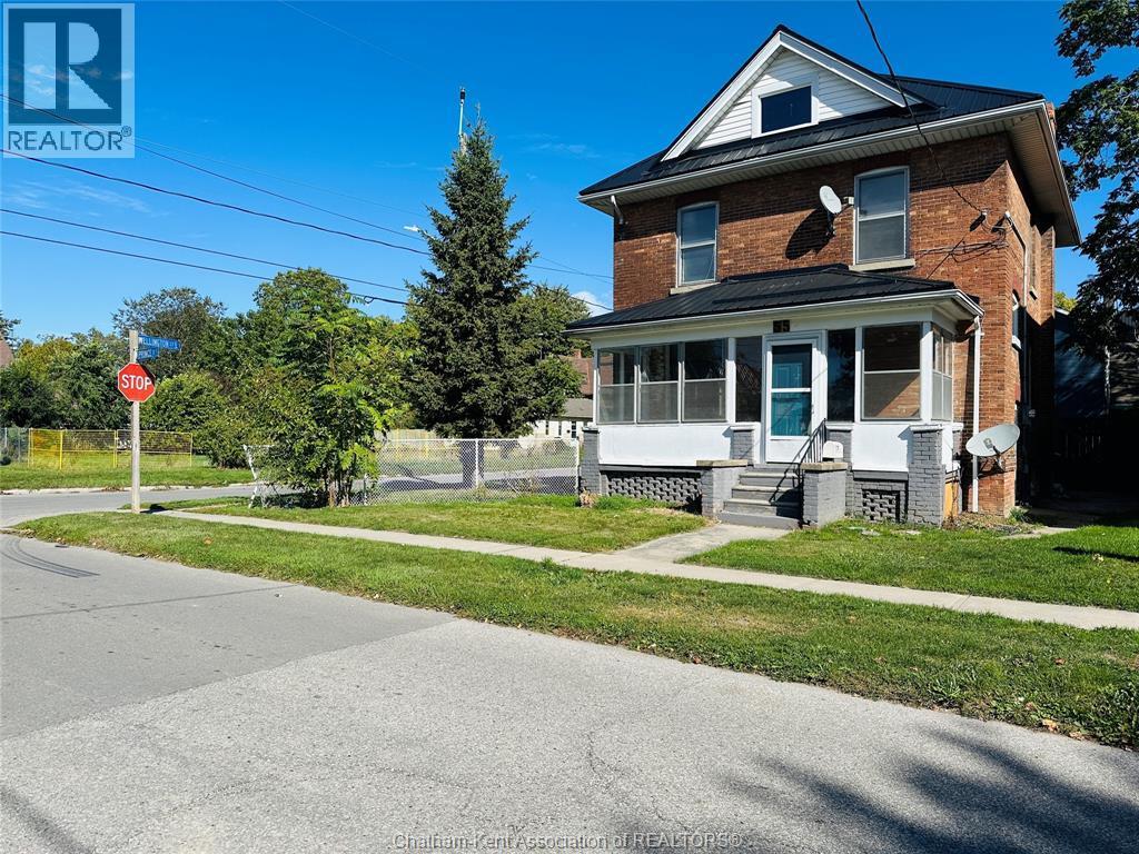 55 Prince Street, Chatham, ON - Outdoor