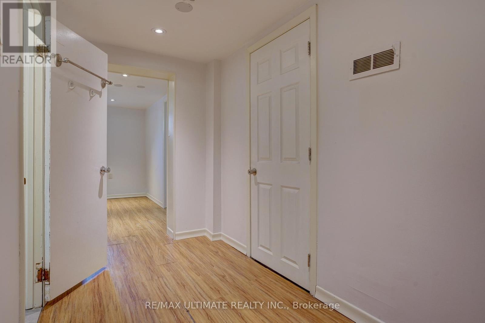 Lower - 23 Falmouth Avenue, Toronto, ON - Indoor Photo Showing Other Room