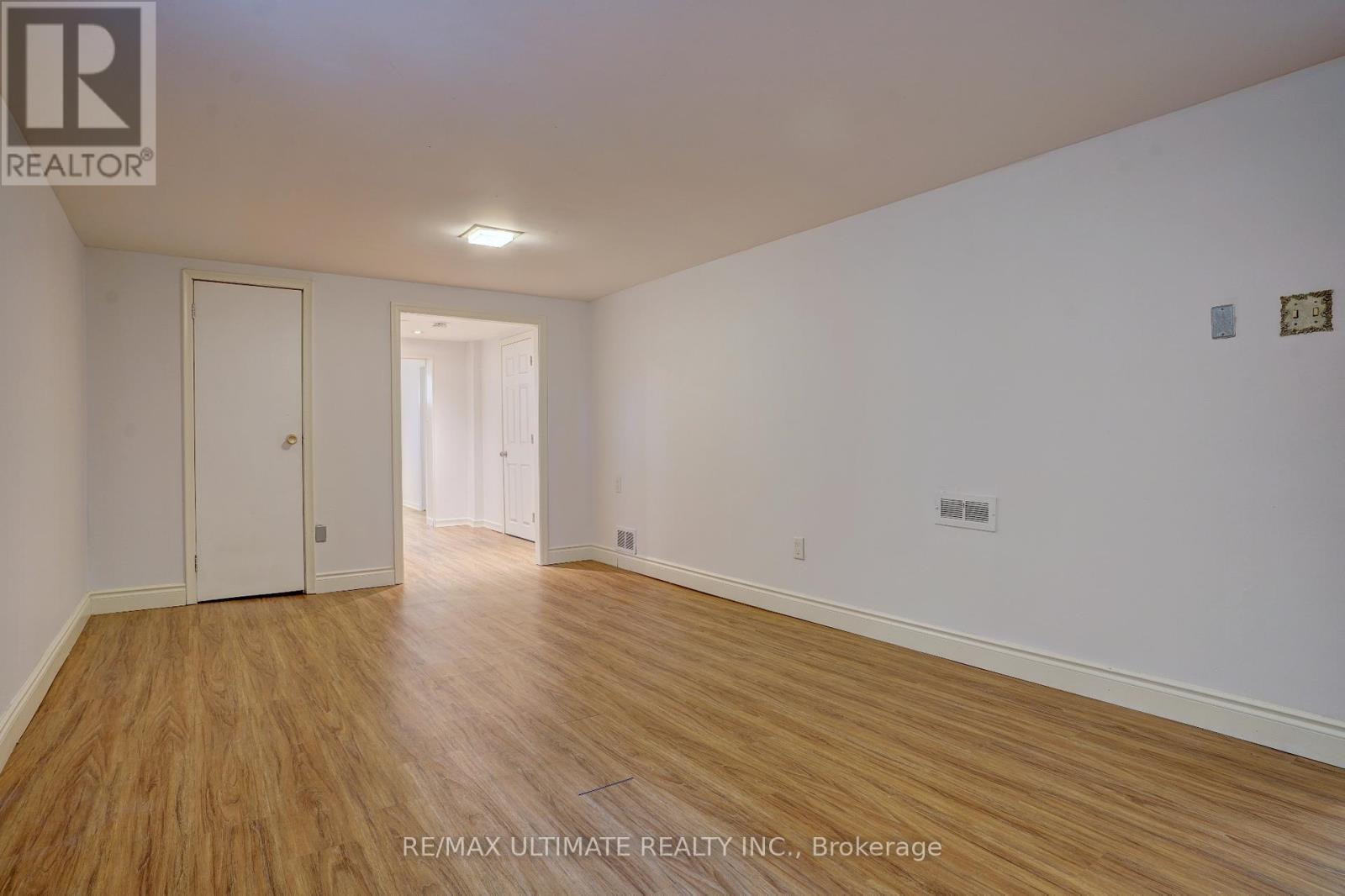 Lower - 23 Falmouth Avenue, Toronto, ON - Indoor Photo Showing Other Room