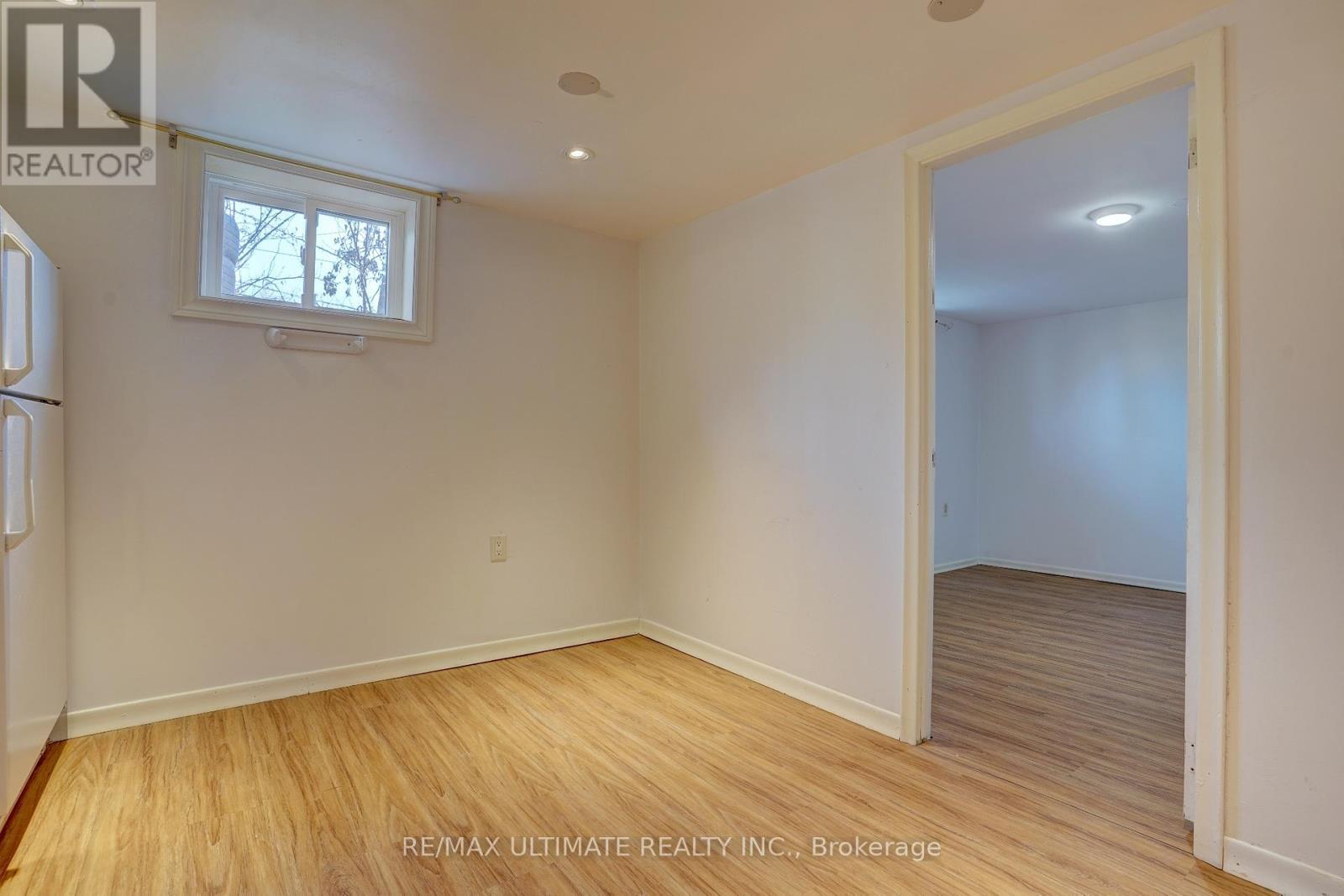 Lower - 23 Falmouth Avenue, Toronto, ON - Indoor Photo Showing Other Room