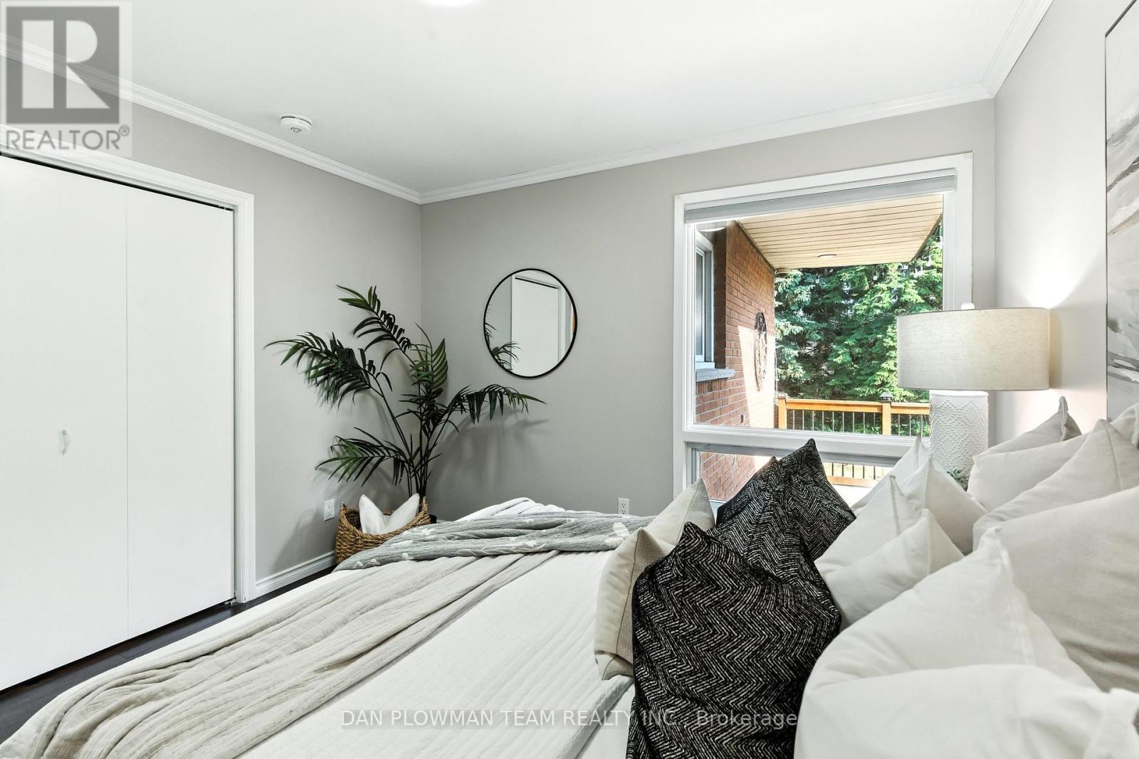 83 Sherwood Road E, Ajax, ON - Indoor Photo Showing Bedroom